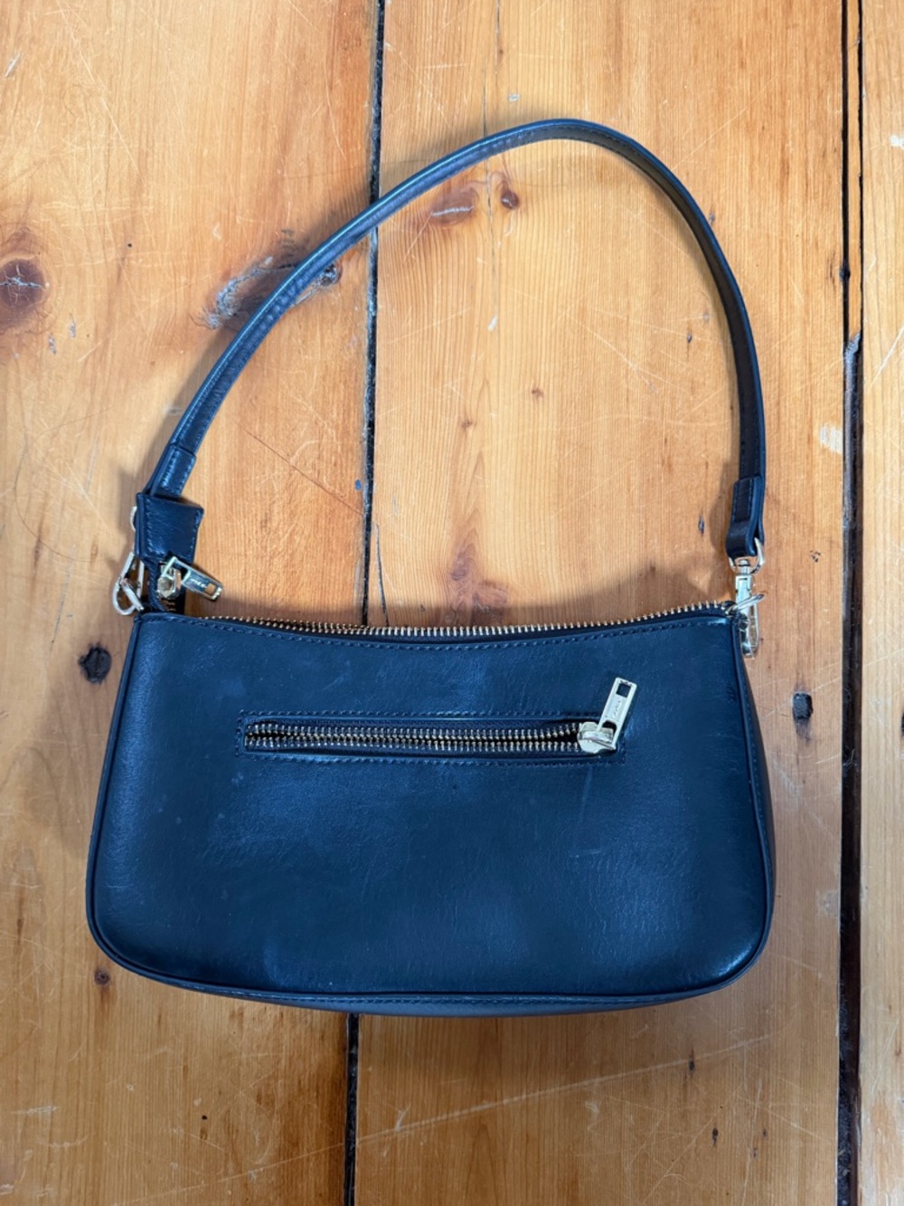 Brandy Melville Black Shoulder Bag - Like New - Picture 2 of 3